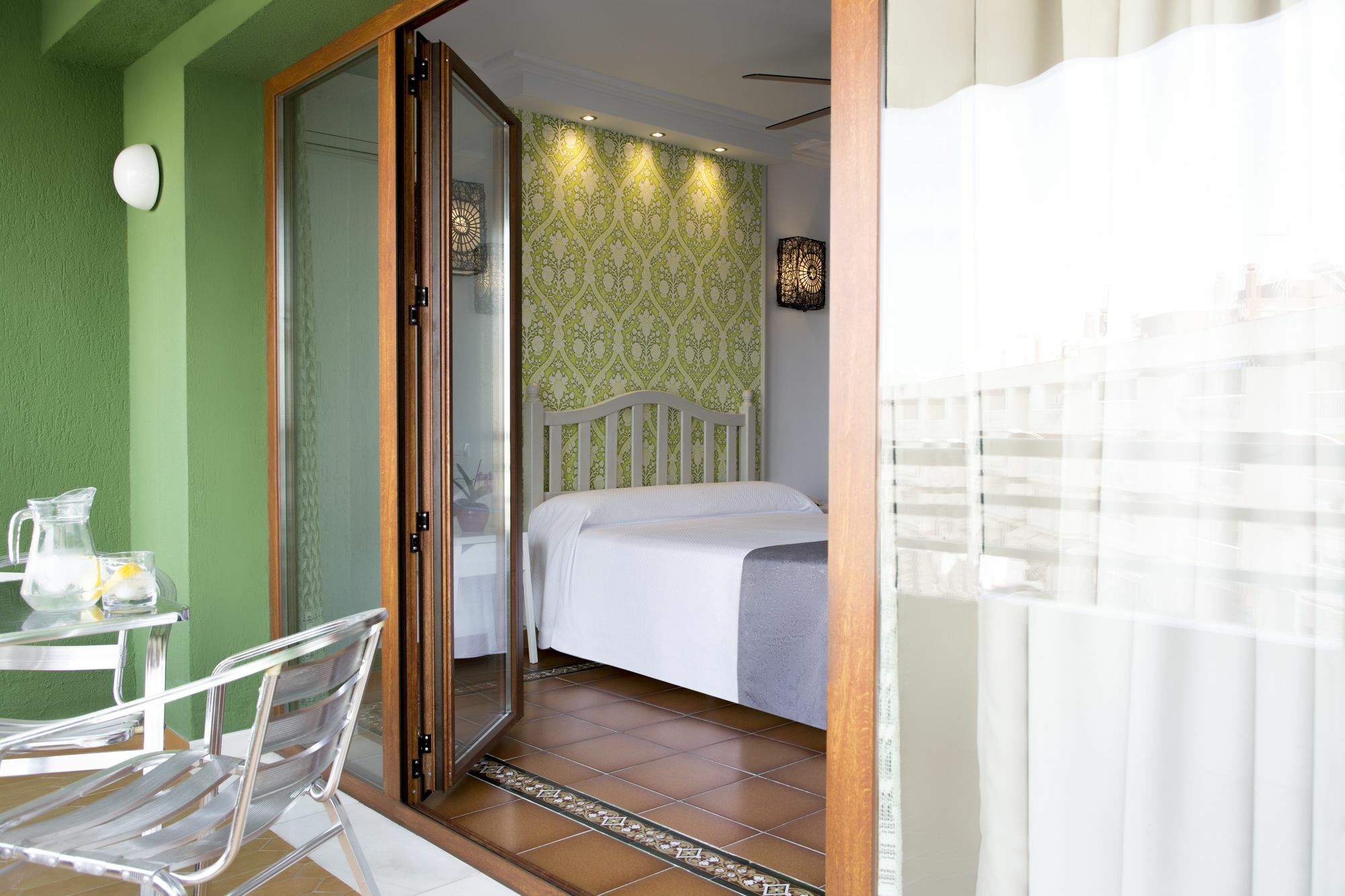 Hostal Alhambra - Adults Only Nerja Exterior photo