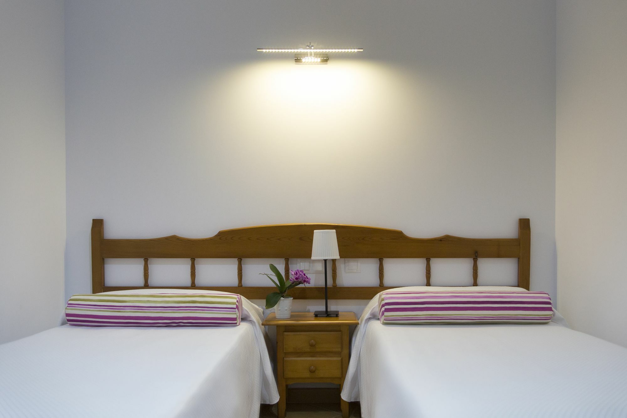 Hostal Alhambra - Adults Only Nerja Exterior photo