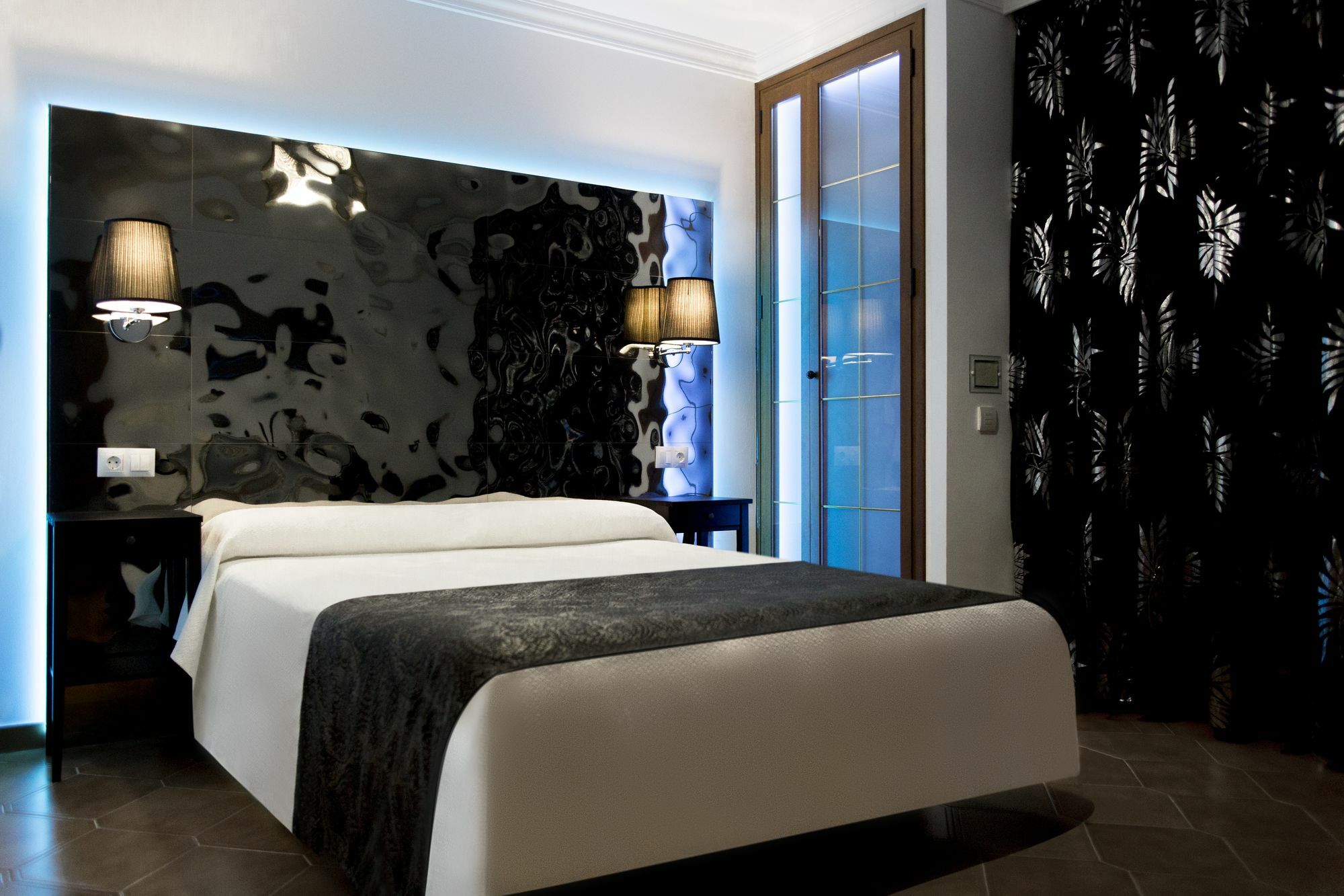 Hostal Alhambra - Adults Only Nerja Exterior photo